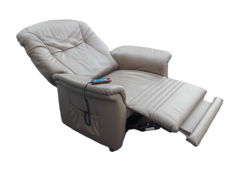 Himolla 7706 XXL Fernsehsessel Aufstehhilfe 200KG Ledersessel - Preis 999 € VB
