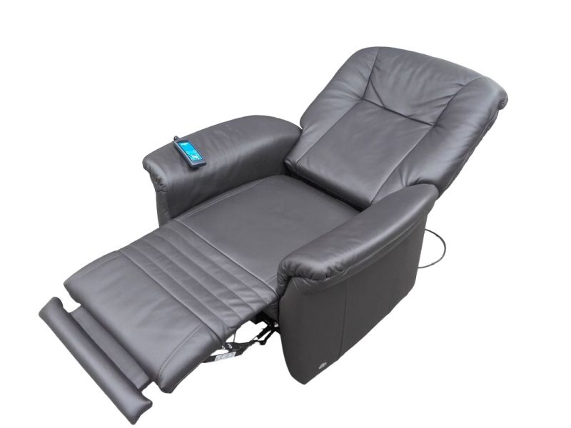 Himolla XL neuwertig Fernsehsessel Ledersessel Aufstehhilfe 160kg - Preis 1.250 € VB